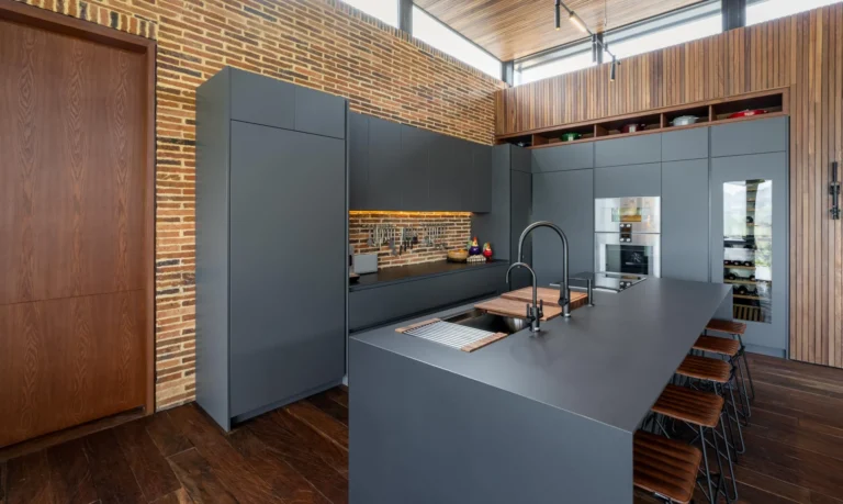 Guatavita Cocina Modula Line-Mesón e isla Gramarston Pure Black 05 (1)